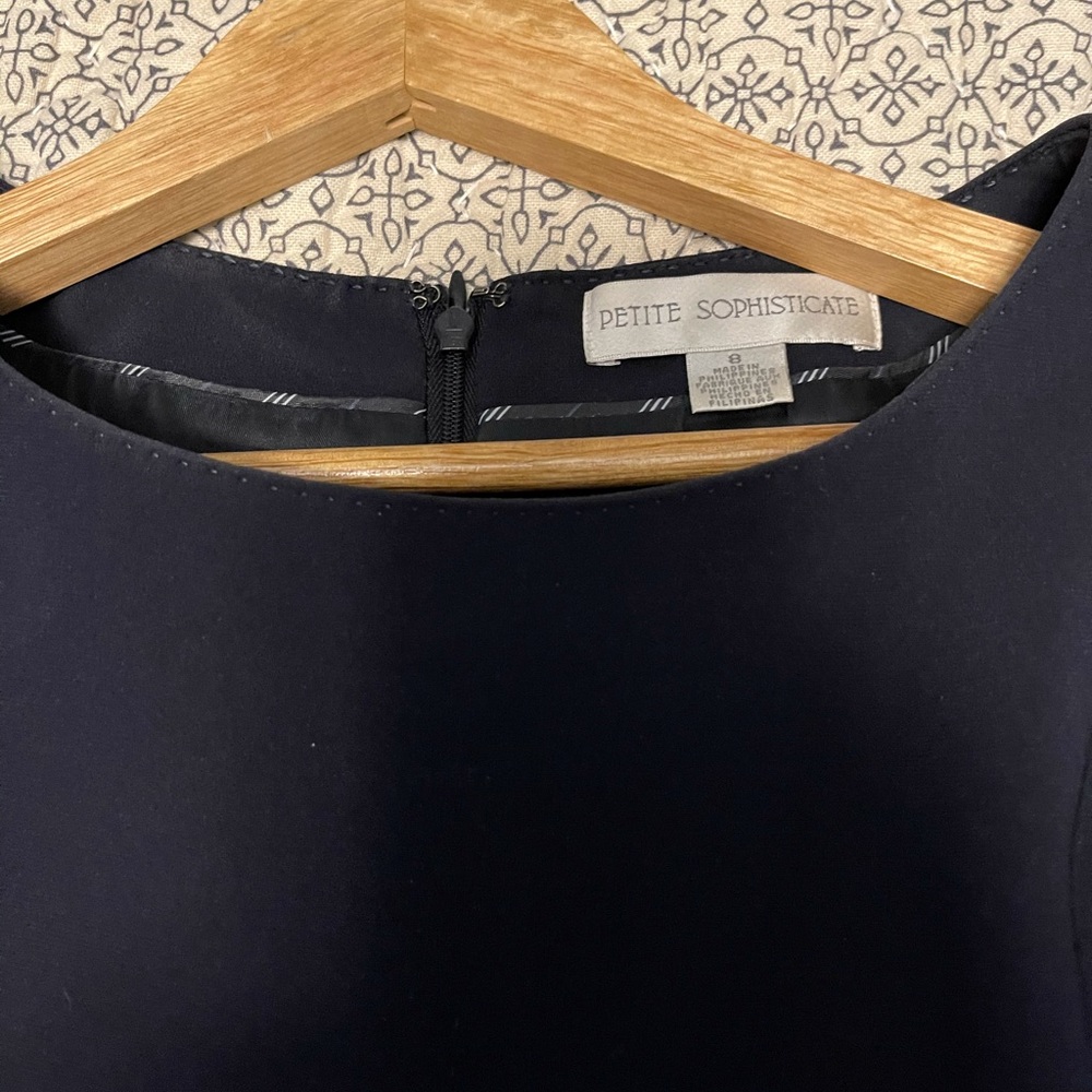 Size 8P Navy dress suit - Picture 5 of 5